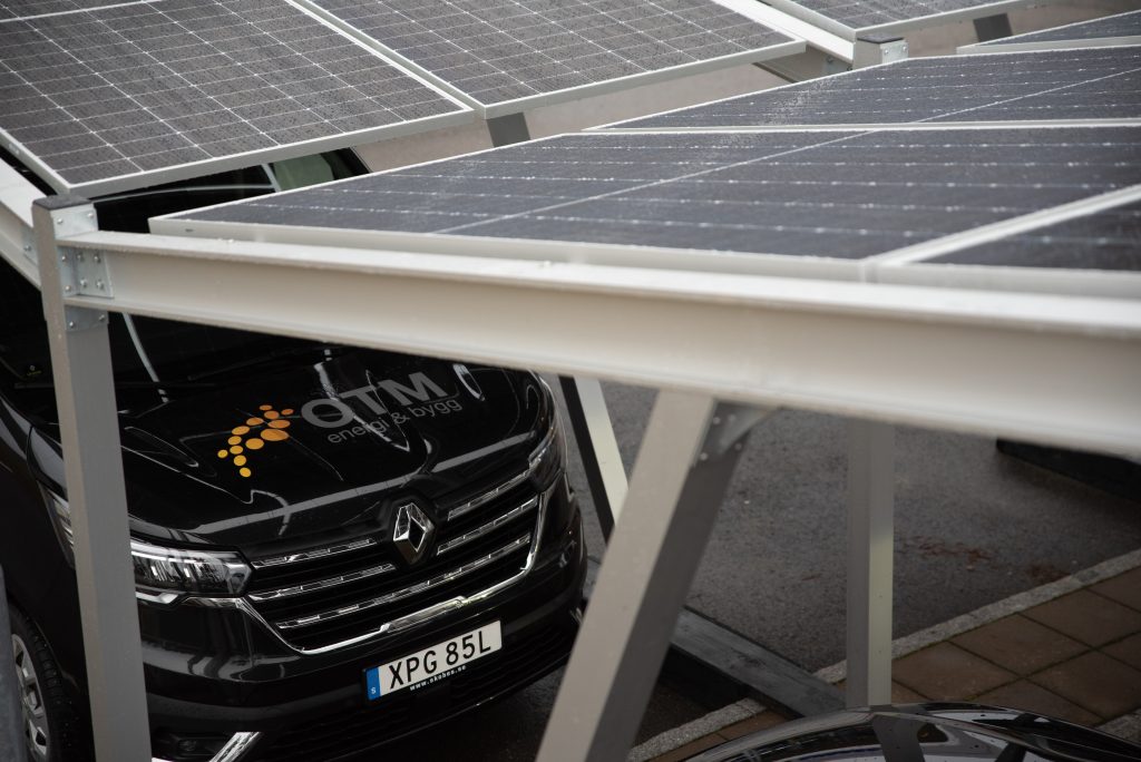 Solceller på parkeringsplatser
